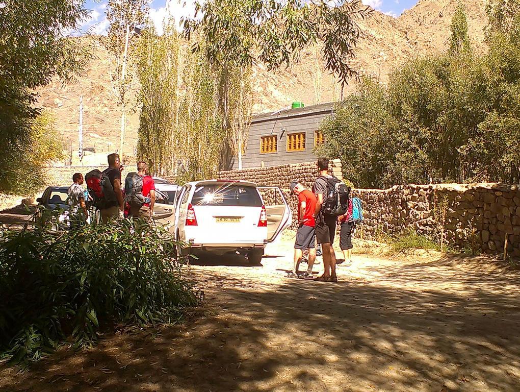 Hotel Sangto Villa Leh Exterior photo